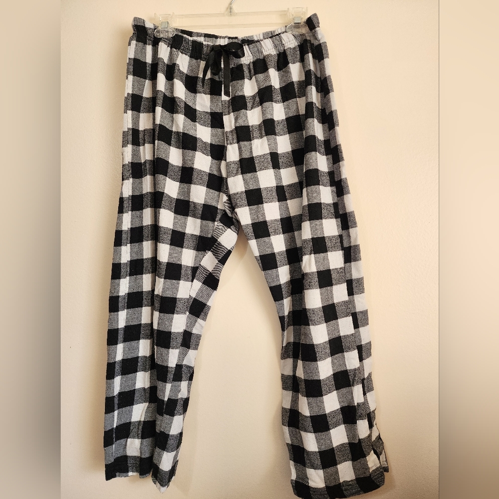Womens Black and White Checkered Pants